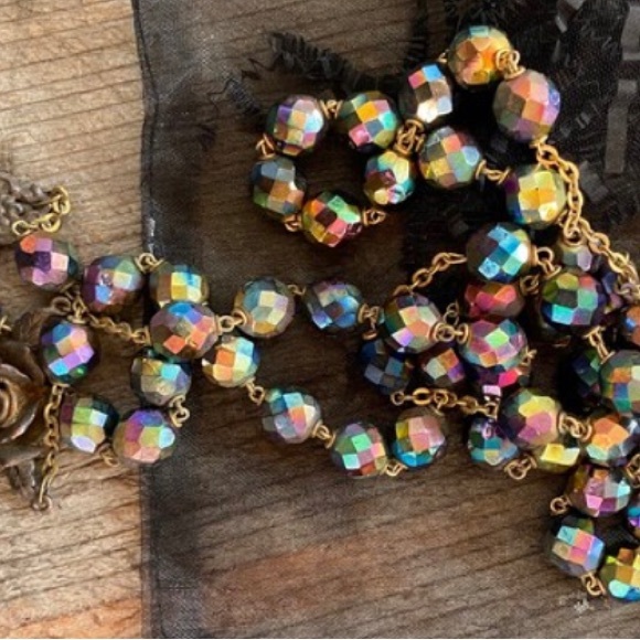 Carnival Glass Rosary - Picture 2 of 7